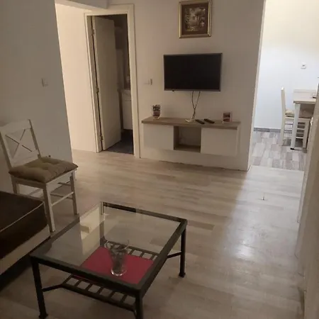 Ada Apartament *