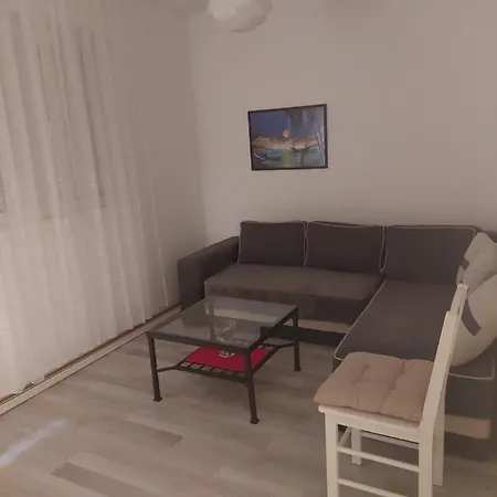 Ada *